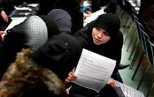 Hizb ut-Tahrir holder søndag stormøde i Nørrebrohallen. 2004.